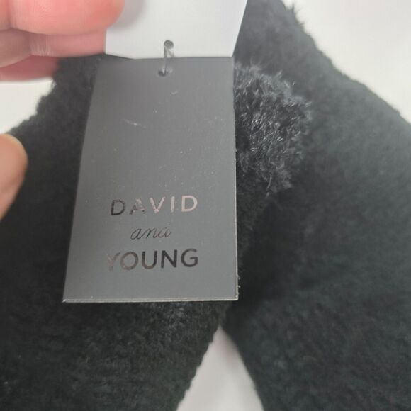 David and Young Hat & Gloves Women's OSFM Black Beanie Knit Very Soft NWT - Picture 4 of 16